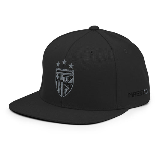 MAESTR10 Crest Premium Snapback | Stealth | Black